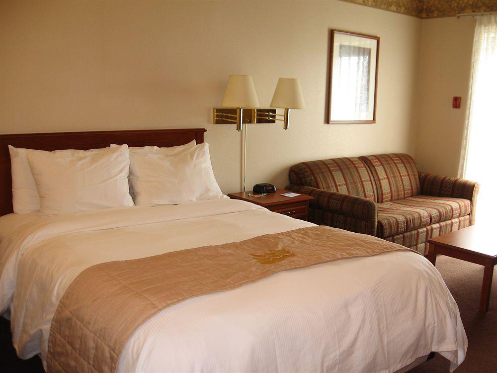 Coastal Inn Halifax - Bayers Lake Timberlea Экстерьер фото
